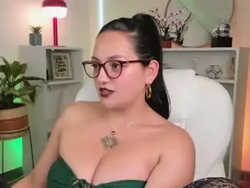 Chaturbate Free Live Porn of nahiapaws