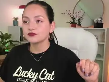 Chaturbate Nude Webcam of nahiapaws