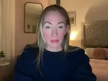 Chaturbate Watch Live Sex Cams of sarahgiroux86