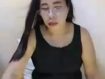 Chaturbate Live Sex Cam of hotasianyue69