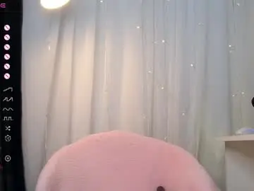 Chaturbate Live Sex Cam of caramelangels
