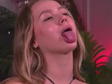 Chaturbate Sex Cam of emisterling