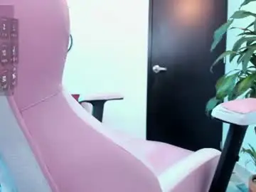 Chaturbate Nude Webcam of amber_sexy14