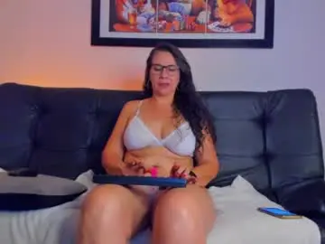 Chaturbate Sex Cam of jazmin_steele