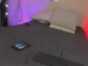 Chaturbate Live Sex of ema_soul