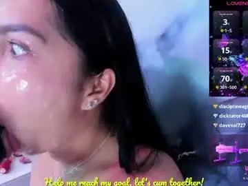 Chaturbate Sex Cam of evelinn_belen