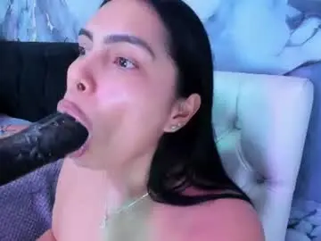 Chaturbate Free Porn Cam of evelinn_belen