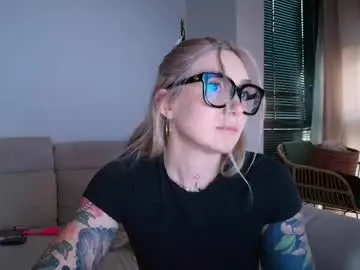 Chaturbate Live Porn of tattoobbgirl