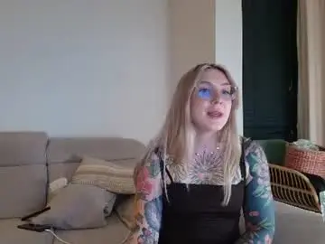 Chaturbate Free Live Porn of tattoobbgirl