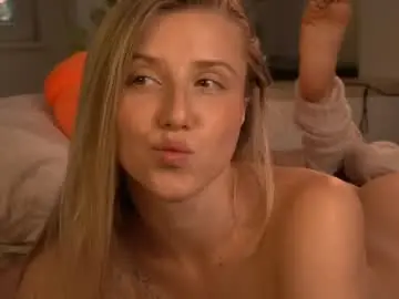 Chaturbate Best live sex cam show of cuteeeeealina