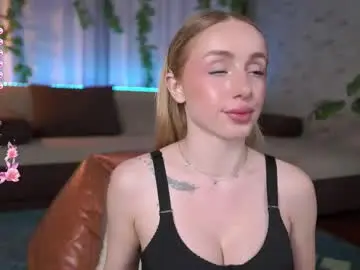 Chaturbate Watch Live Sex Cams of babyyyluna