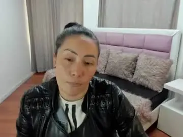 Chaturbate Live Sex Cam of gaby_trent
