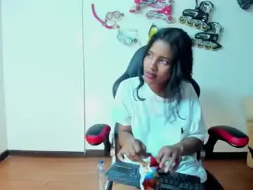 Chaturbate Watch Live Sex Cams of daliila_queen