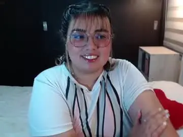 Chaturbate Adult Video Chat of yini_angel07