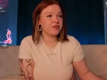 Chaturbate Live Sex Cam of seraphinaa_darkwater