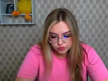 Chaturbate Free Porn Cam of diamantkriss_