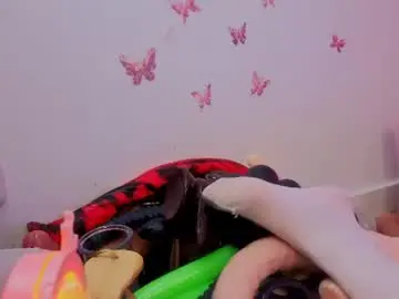 Chaturbate Adult Video Chat of kittyroses