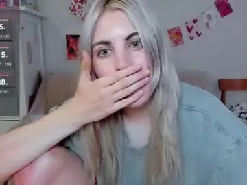 Chaturbate Live Sex Cam of pawwsup1