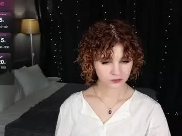 Chaturbate Sex Cam of kira_fluffy