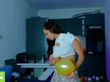 Chaturbate Free Porn Cam of yve_