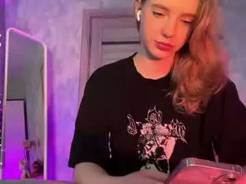 Chaturbate Live Sex Cam of itsevedarkside_