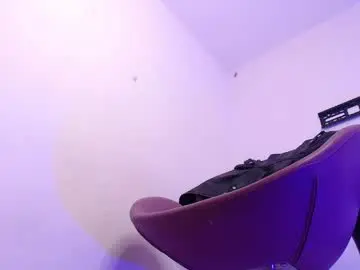 Chaturbate Live Sex Cam of thamarajane1
