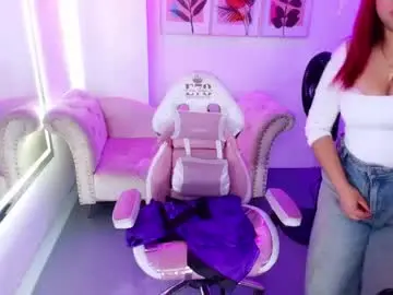Chaturbate Adult Webcams of nahomi_velmont