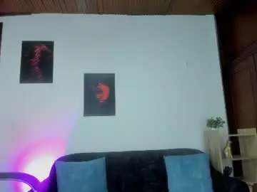 Chaturbate Free Live Porn of pamelaqueen_1