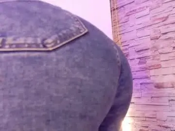 Chaturbate Live Sex of liz_monserrat