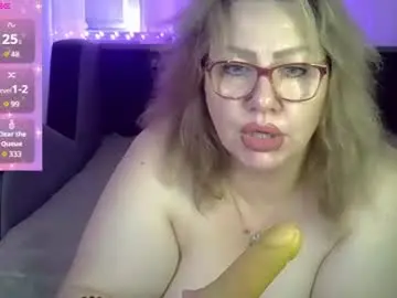 Chaturbate Live Sex Cam of angelinaglam
