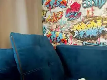 Chaturbate Live Sex Cam of elle__driver