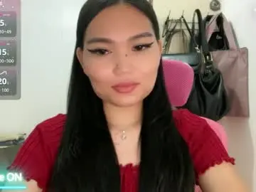 Chaturbate Live Sex Cam of yrdrmgrl_jennie26
