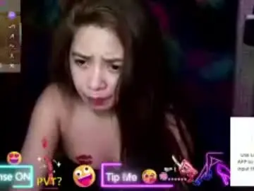 Chaturbate Nude Webcam of wildnyx123