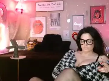 Chaturbate Nude Webcam of milf_lacey