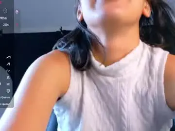 Chaturbate Live Sex Cam of amyflowler