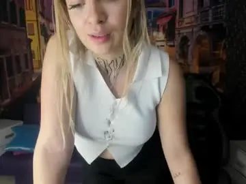 Chaturbate Live Sex Cam of tamara_velezz