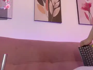 Chaturbate Adult Webcams of helen_diaz1