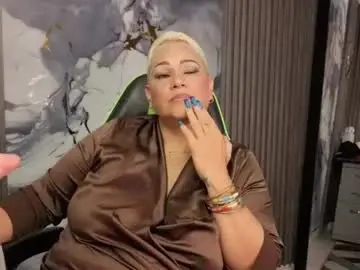 Chaturbate Best live sex cam show of gianellacox