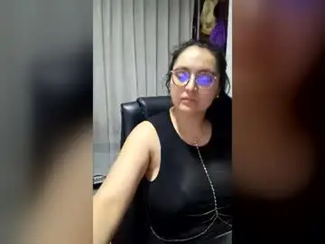 Chaturbate Live Sex Cam of latinwishes