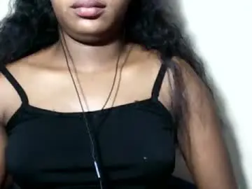 Chaturbate Best live sex cam show of lovelylarra
