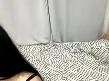 Chaturbate Live Sex Cam of pralinepurr