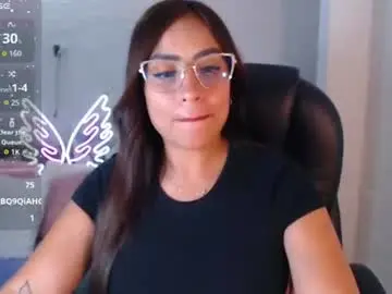 Chaturbate Free Porn Cam of paulina_galvis2700