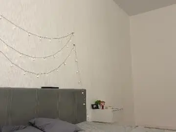 Chaturbate Live Sex of canikissyou_