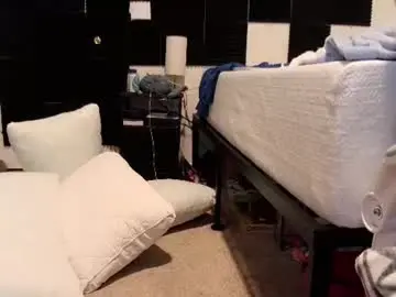 Chaturbate Adult Video Chat of ten_tickle_pixie