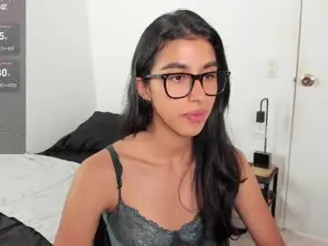 Chaturbate Sex Chat of mazikeen_18