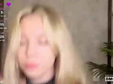 Chaturbate Best live sex cam show of holl1would