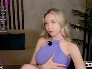 Chaturbate Best live sex cam show of holl1would