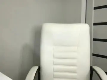 Chaturbate Free Porn Cam of foxyshy_x