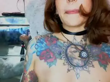Chaturbate Free Live Porn of evangelyne1