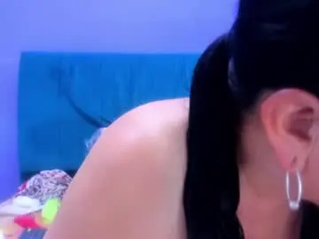 Chaturbate Sex Cam of andrealopezaenmar